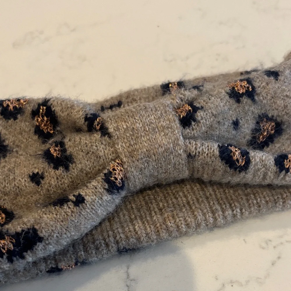 Francesca's Collections Leopard Print Headband - Gray and Pink